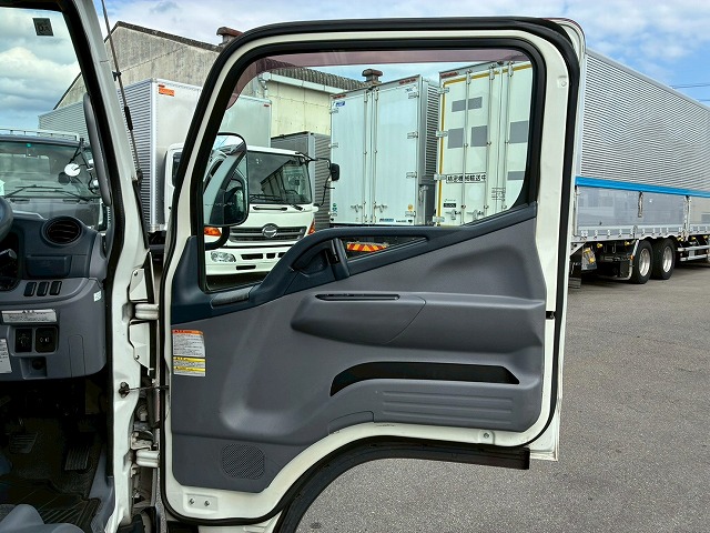 東プレR404A標準幅左サイド扉デュオニックAT2t積載2t5t|中古トラックの販売・買取・査定のアイナビ