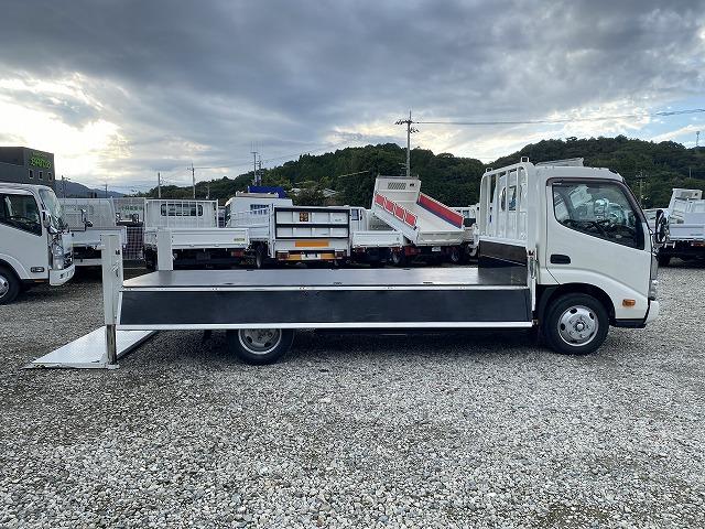 日野 平ボディ デュトロ|中古トラックの販売・買取・査定のアイナビ