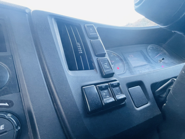 いすゞギガダンプ|中古トラックの販売・買取・査定のアイナビ