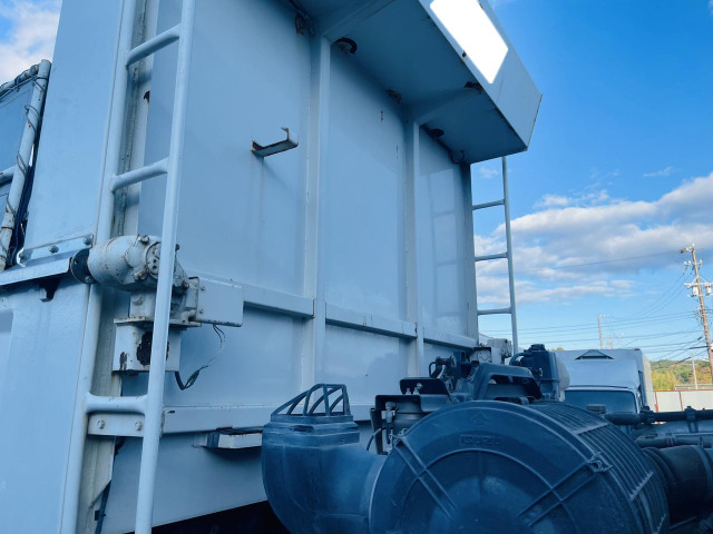 いすゞギガダンプ|中古トラックの販売・買取・査定のアイナビ