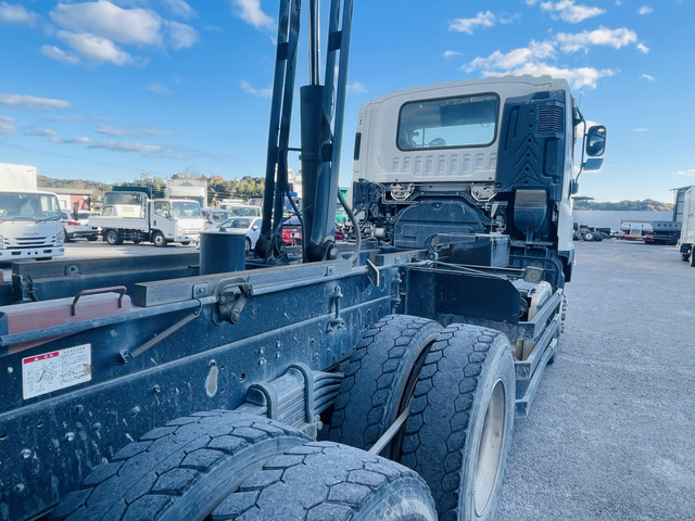 いすゞギガダンプ|中古トラックの販売・買取・査定のアイナビ