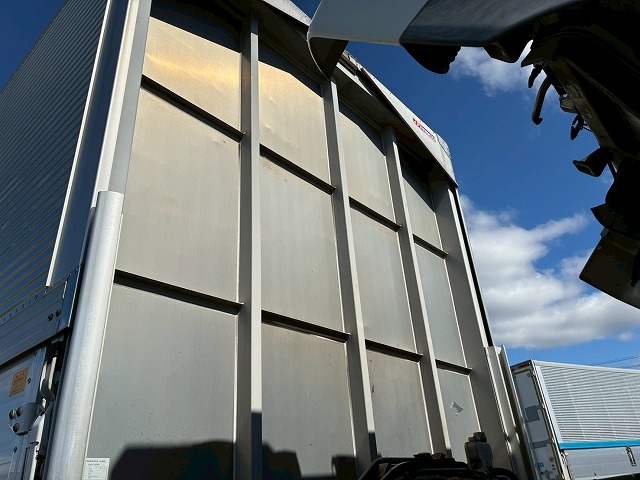 フルキャブ6200フルワイド後輪エアサスパブコ6速MT|中古トラックの販売・買取・査定のアイナビ