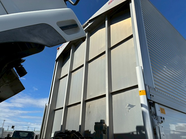 フルキャブ6200フルワイド後輪エアサスパブコ6速MT|中古トラックの販売・買取・査定のアイナビ