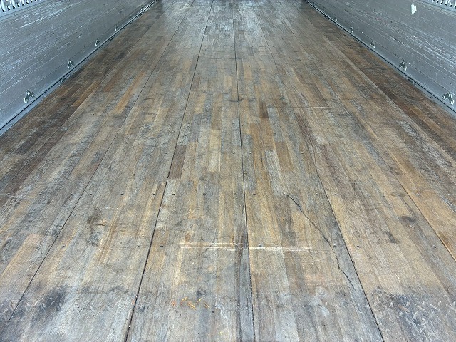 フルキャブ6200フルワイド後輪エアサスパブコ6速MT|中古トラックの販売・買取・査定のアイナビ