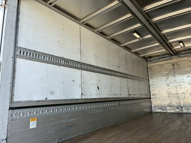 フルキャブ6200フルワイド後輪エアサスパブコ6速MT|中古トラックの販売・買取・査定のアイナビ