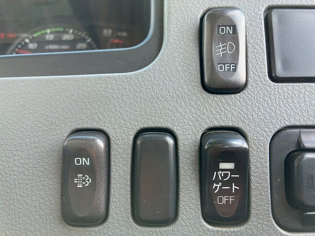 フルキャブ6200フルワイド後輪エアサスパブコ6速MT|中古トラックの販売・買取・査定のアイナビ