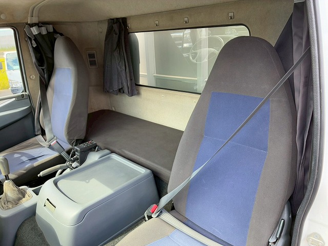 フルキャブ6200フルワイド後輪エアサスパブコ6速MT|中古トラックの販売・買取・査定のアイナビ