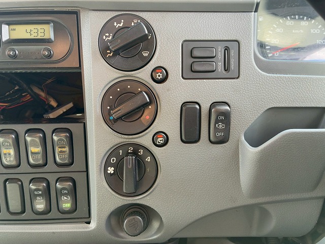 フルキャブ6200フルワイド後輪エアサスパブコ6速MT|中古トラックの販売・買取・査定のアイナビ