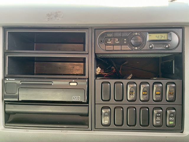 フルキャブ6200フルワイド後輪エアサスパブコ6速MT|中古トラックの販売・買取・査定のアイナビ