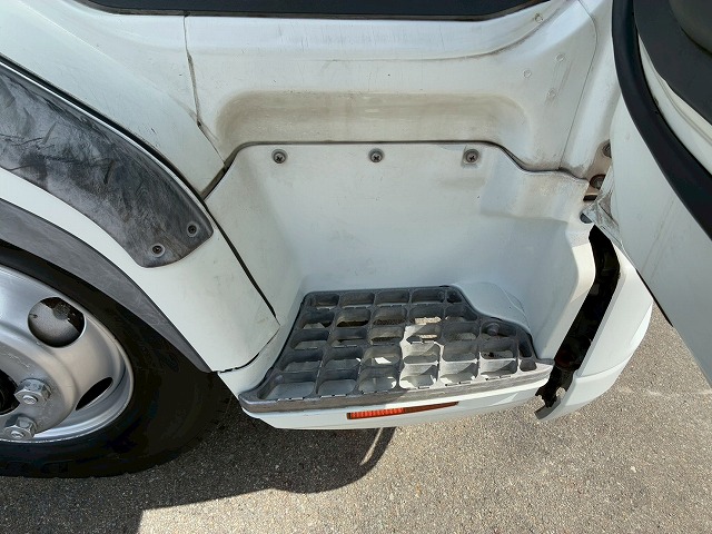 フルキャブ6200フルワイド後輪エアサスパブコ6速MT|中古トラックの販売・買取・査定のアイナビ