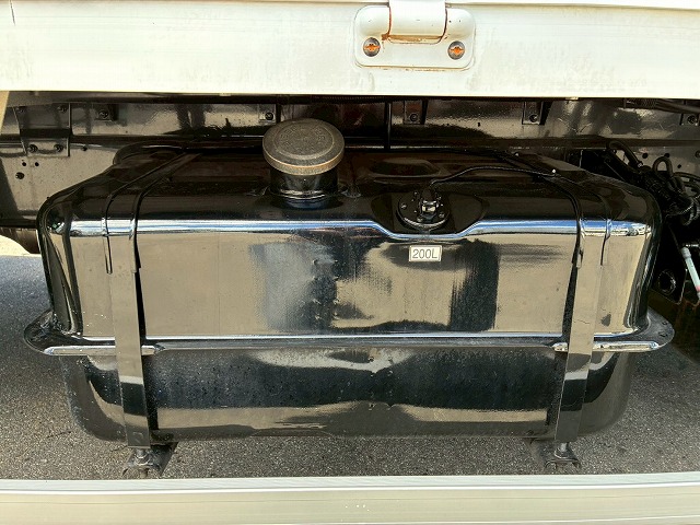 フルキャブ6200フルワイド後輪エアサスパブコ6速MT|中古トラックの販売・買取・査定のアイナビ