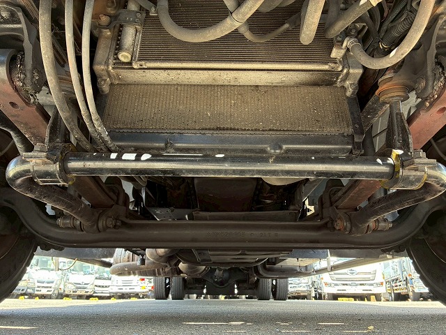 フルキャブ6200フルワイド後輪エアサスパブコ6速MT|中古トラックの販売・買取・査定のアイナビ