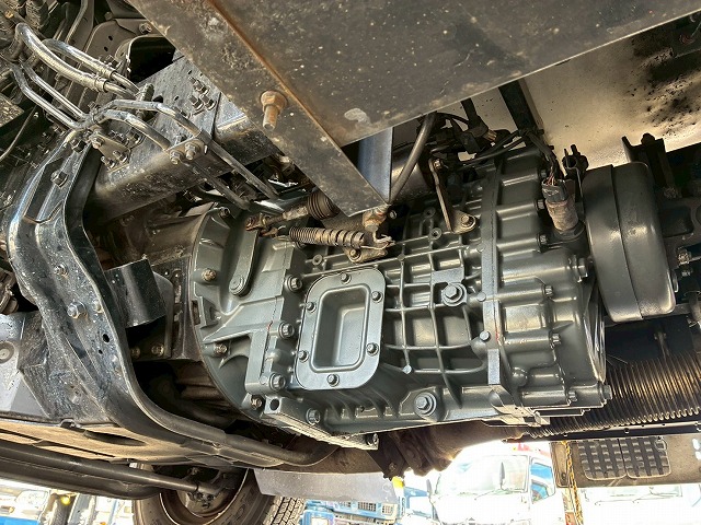 フルキャブ6200フルワイド後輪エアサスパブコ6速MT|中古トラックの販売・買取・査定のアイナビ