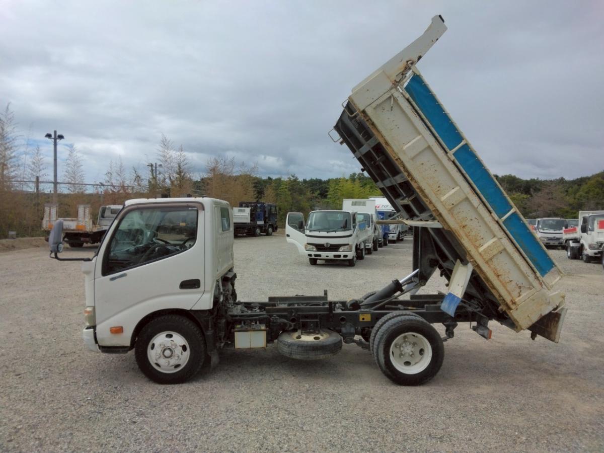 H25年 日野デュトロ3t低床ダンプ No.1011|中古トラックの販売・買取・査定のアイナビ