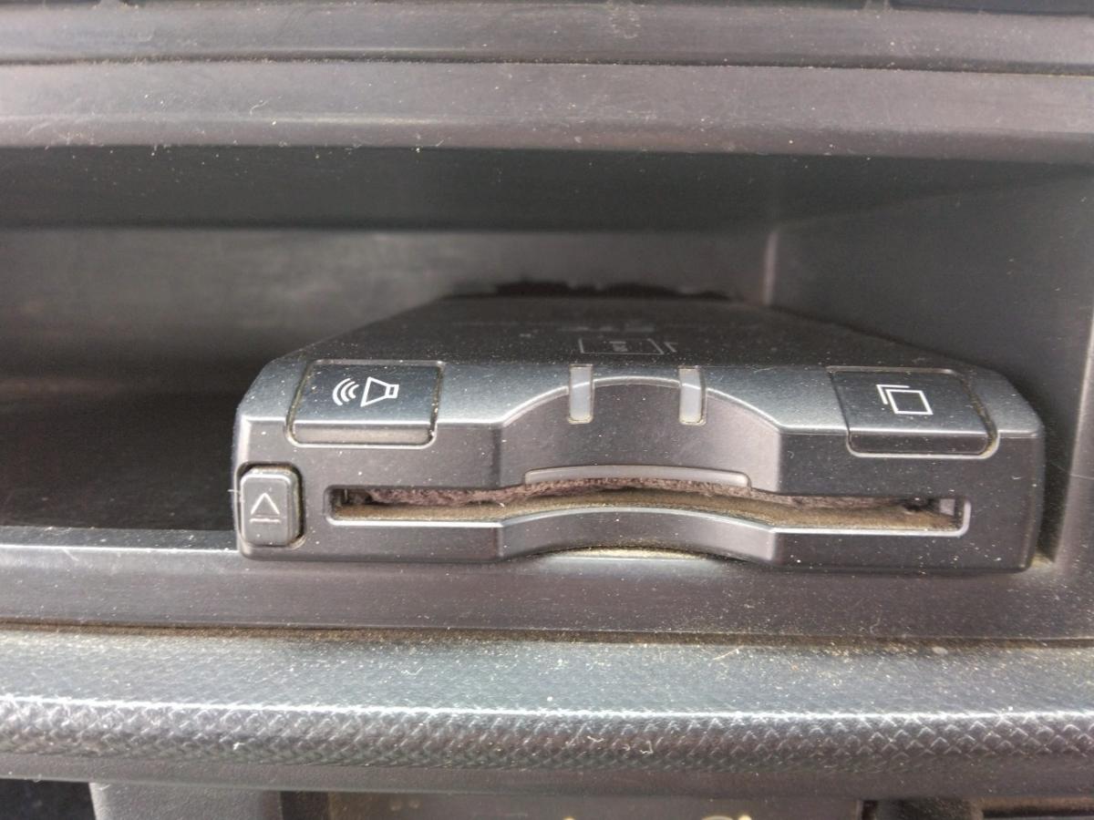 H25年 日野デュトロ3t低床ダンプ No.1011|中古トラックの販売・買取・査定のアイナビ