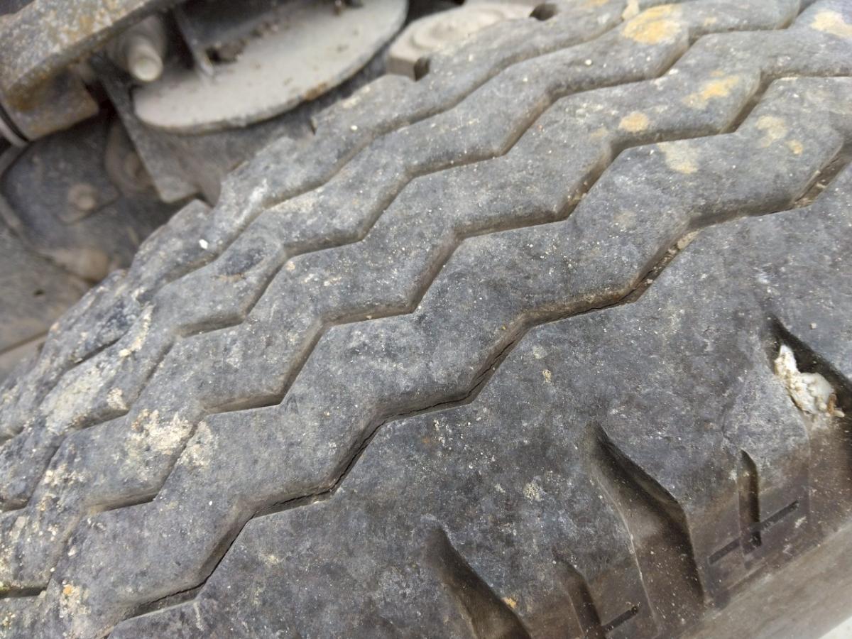 H25年 いすゞエルフ3t高床強化ダンプ No.1013|中古トラックの販売・買取・査定のアイナビ