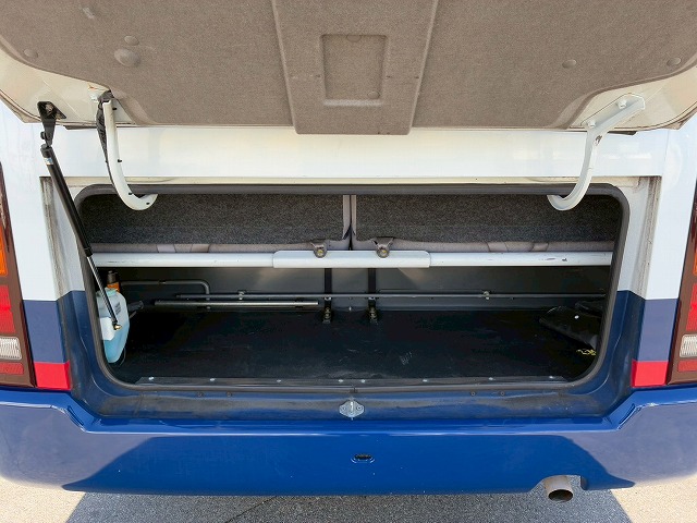 乗車定員29人リアトランク総輪エアサス自動扉ガソリン車|中古トラックの販売・買取・査定のアイナビ