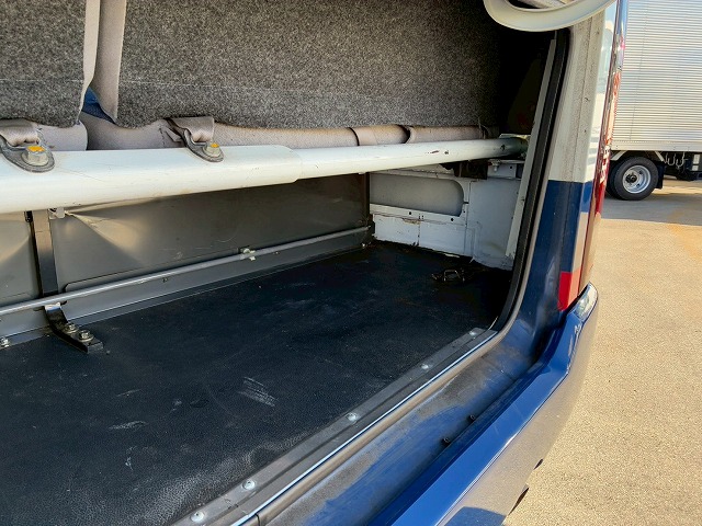 乗車定員29人リアトランク総輪エアサス自動扉ガソリン車|中古トラックの販売・買取・査定のアイナビ