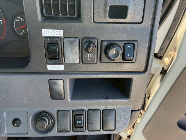 乗車定員29人リアトランク総輪エアサス自動扉ガソリン車|中古トラックの販売・買取・査定のアイナビ