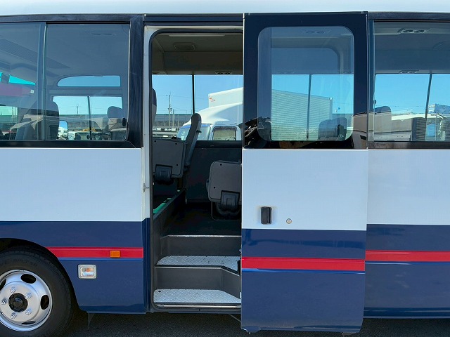 乗車定員29人リアトランク総輪エアサス自動扉ガソリン車|中古トラックの販売・買取・査定のアイナビ