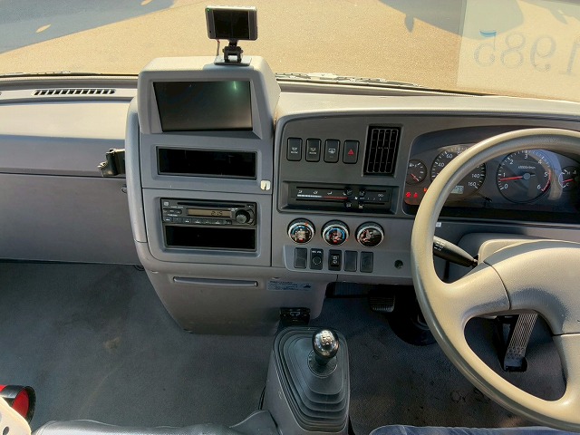 乗車定員29人リアトランク総輪エアサス自動扉ガソリン車|中古トラックの販売・買取・査定のアイナビ