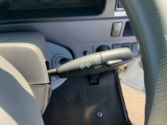 乗車定員29人リアトランク総輪エアサス自動扉ガソリン車|中古トラックの販売・買取・査定のアイナビ