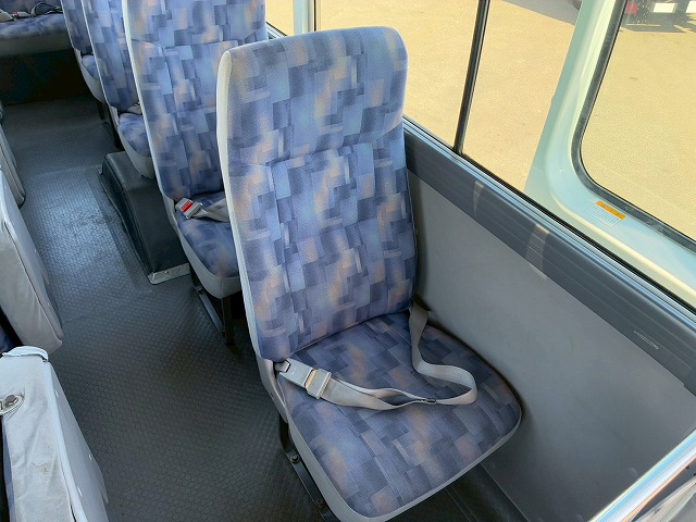 乗車定員29人リアトランク総輪エアサス自動扉ガソリン車|中古トラックの販売・買取・査定のアイナビ