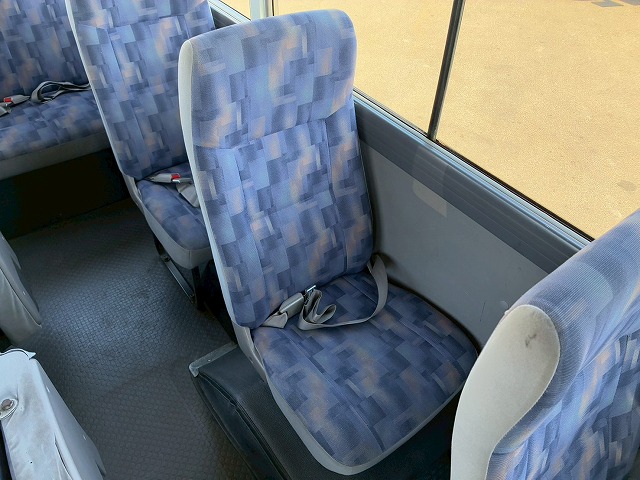 乗車定員29人リアトランク総輪エアサス自動扉ガソリン車|中古トラックの販売・買取・査定のアイナビ