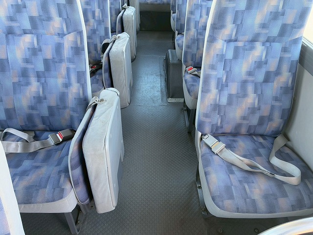 乗車定員29人リアトランク総輪エアサス自動扉ガソリン車|中古トラックの販売・買取・査定のアイナビ