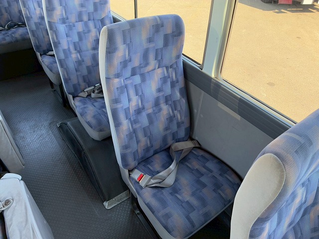 乗車定員29人リアトランク総輪エアサス自動扉ガソリン車|中古トラックの販売・買取・査定のアイナビ