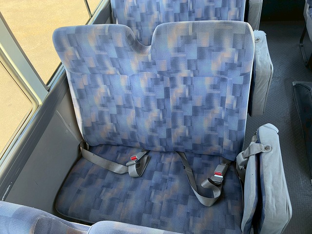 乗車定員29人リアトランク総輪エアサス自動扉ガソリン車|中古トラックの販売・買取・査定のアイナビ