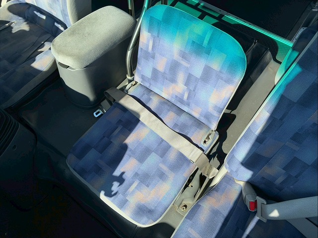 乗車定員29人リアトランク総輪エアサス自動扉ガソリン車|中古トラックの販売・買取・査定のアイナビ