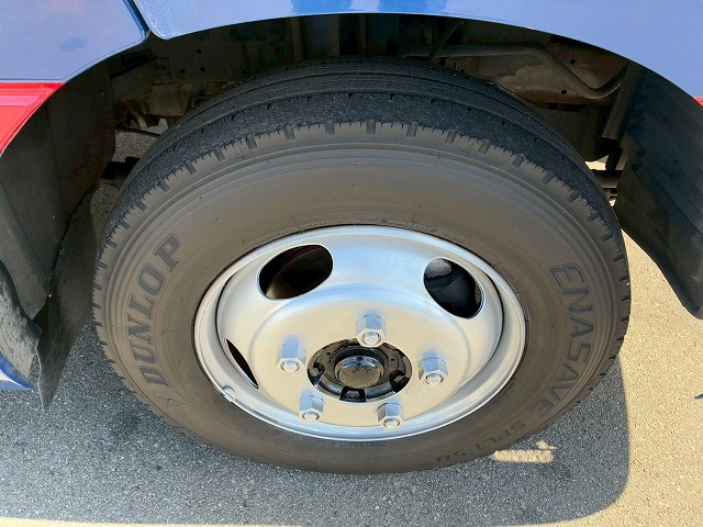 乗車定員29人リアトランク総輪エアサス自動扉ガソリン車|中古トラックの販売・買取・査定のアイナビ