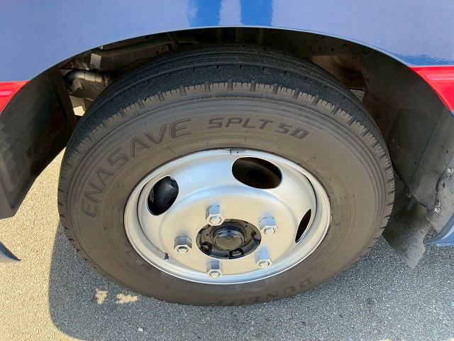 乗車定員29人リアトランク総輪エアサス自動扉ガソリン車|中古トラックの販売・買取・査定のアイナビ