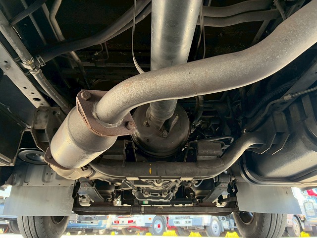 乗車定員29人リアトランク総輪エアサス自動扉ガソリン車|中古トラックの販売・買取・査定のアイナビ