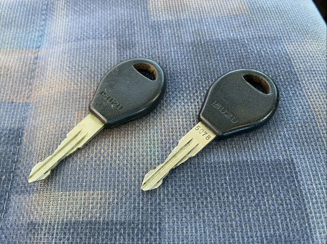 乗車定員29人リアトランク総輪エアサス自動扉ガソリン車|中古トラックの販売・買取・査定のアイナビ