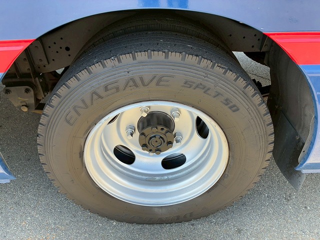 乗車定員29人リアトランク総輪エアサス自動扉ガソリン車|中古トラックの販売・買取・査定のアイナビ