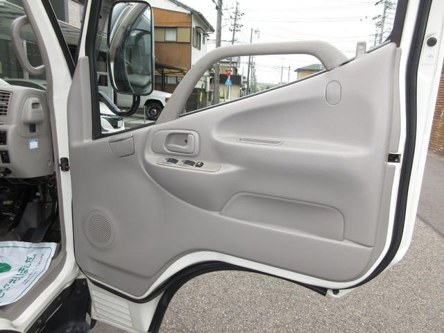 日野 バン車 デュトロ|中古トラックの販売・買取・査定のアイナビ