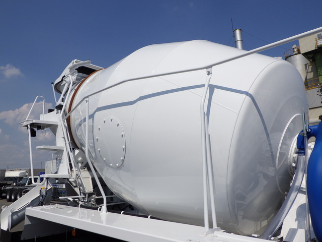 日産UD2PG-CW5DLミキサー10tドラム容量:8.3㎥|中古トラックの販売・買取・査定のアイナビ