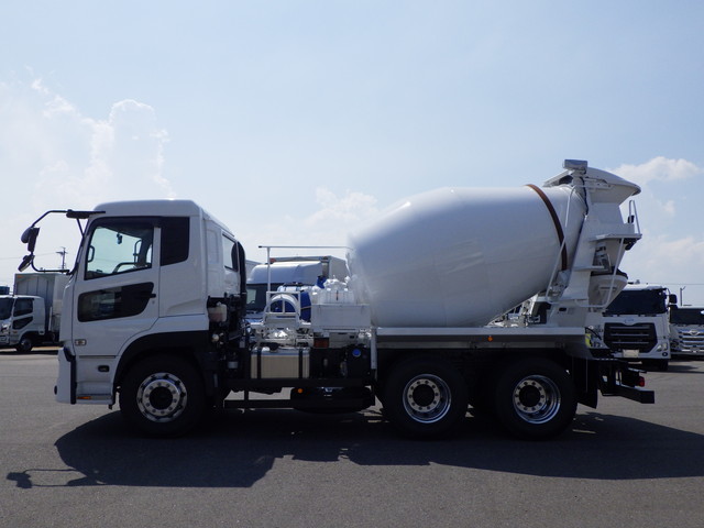 日産UD2PG-CW5DLミキサー10tドラム容量:8.3㎥|中古トラックの販売・買取・査定のアイナビ