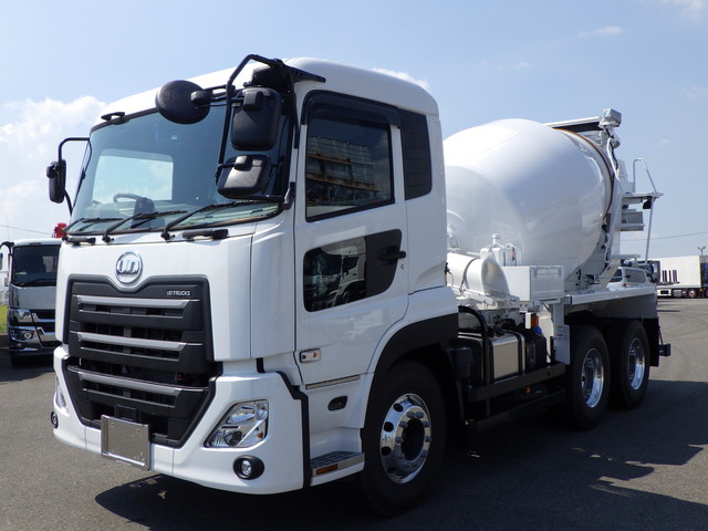 日産UD2PG-CW5DLミキサー10tドラム容量:8.3㎥|中古トラックの販売・買取・査定のアイナビ