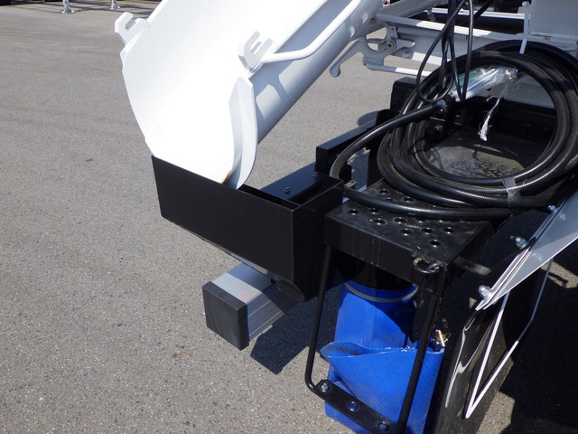 日産UD2PG-CW5DLミキサー10tドラム容量:8.3㎥|中古トラックの販売・買取・査定のアイナビ