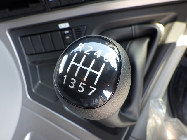 日産UD2PG-CW5DLミキサー10tドラム容量:8.3㎥|中古トラックの販売・買取・査定のアイナビ