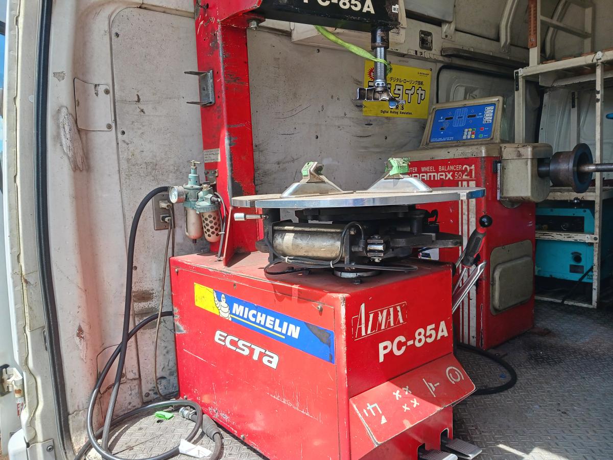 早すぎたヨーロッパスタイル、UTデザイン|中古トラックの販売・買取・査定のアイナビ