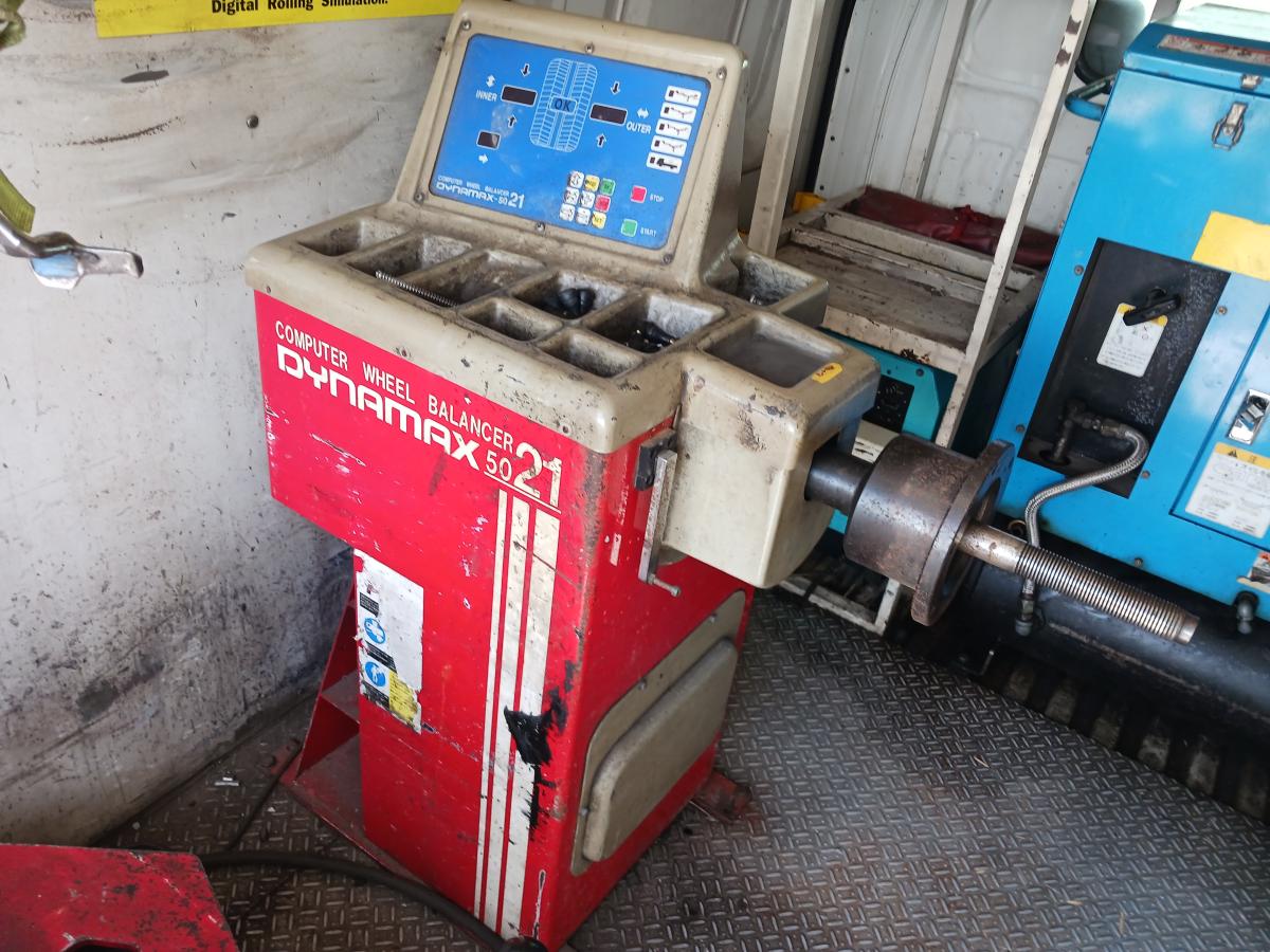 早すぎたヨーロッパスタイル、UTデザイン|中古トラックの販売・買取・査定のアイナビ