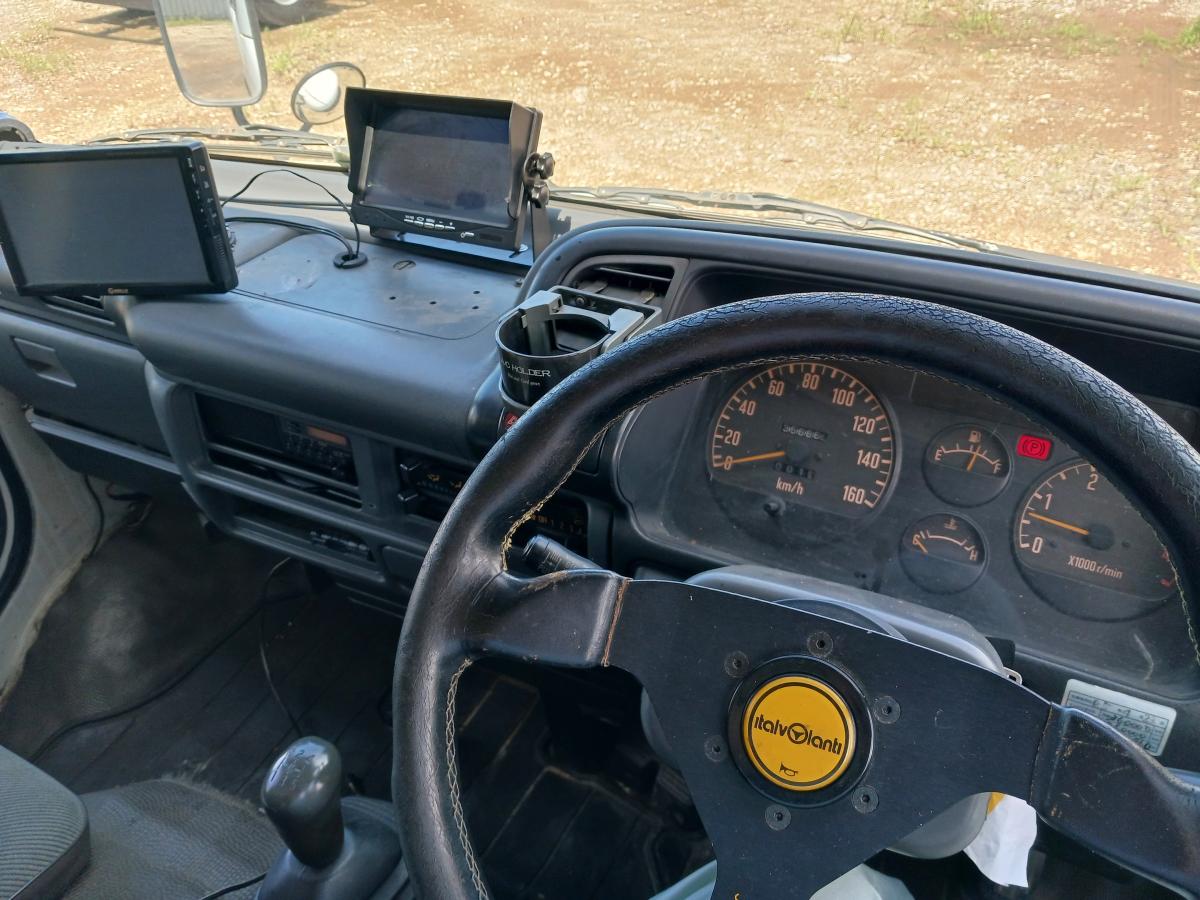 早すぎたヨーロッパスタイル、UTデザイン|中古トラックの販売・買取・査定のアイナビ