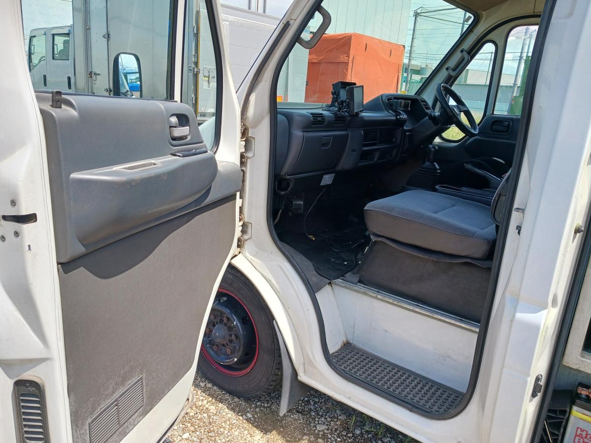 早すぎたヨーロッパスタイル、UTデザイン|中古トラックの販売・買取・査定のアイナビ