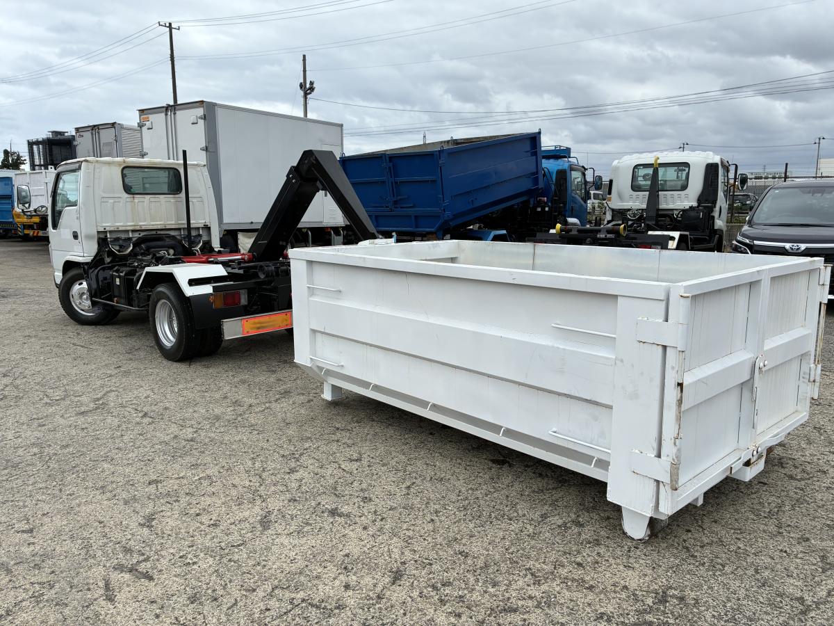 上物ほぼ新品、3tアームロール、箱付、Km少ない|中古トラックの販売・買取・査定のアイナビ