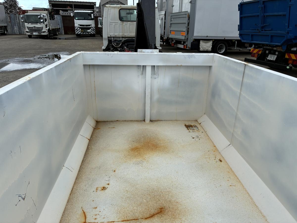 上物ほぼ新品、3tアームロール、箱付、Km少ない|中古トラックの販売・買取・査定のアイナビ