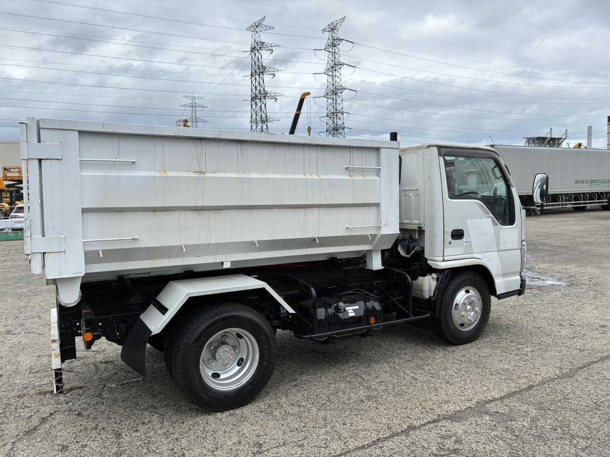 上物ほぼ新品、3tアームロール、箱付、Km少ない|中古トラックの販売・買取・査定のアイナビ